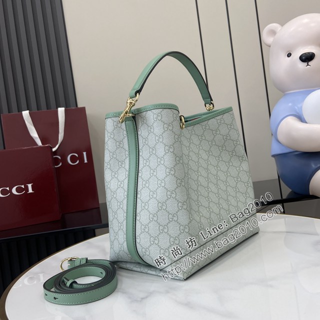Gucci專櫃古馳最新款Emblem系列小號肩背包 jh2626型號：815103